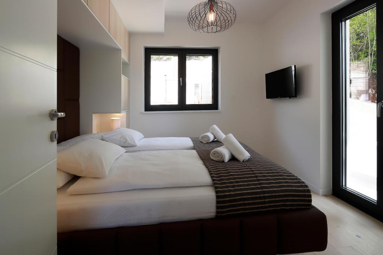 Modena Maris-Heated Pool-Grill-Relax-Jacuzzi Apartments Ičići المظهر الخارجي الصورة