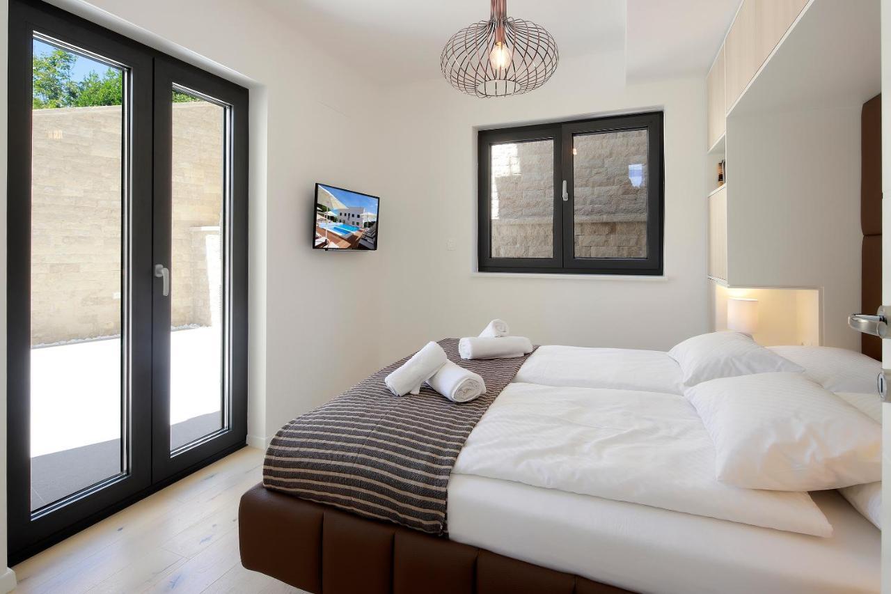 Modena Maris-Heated Pool-Grill-Relax-Jacuzzi Apartments Ičići المظهر الخارجي الصورة
