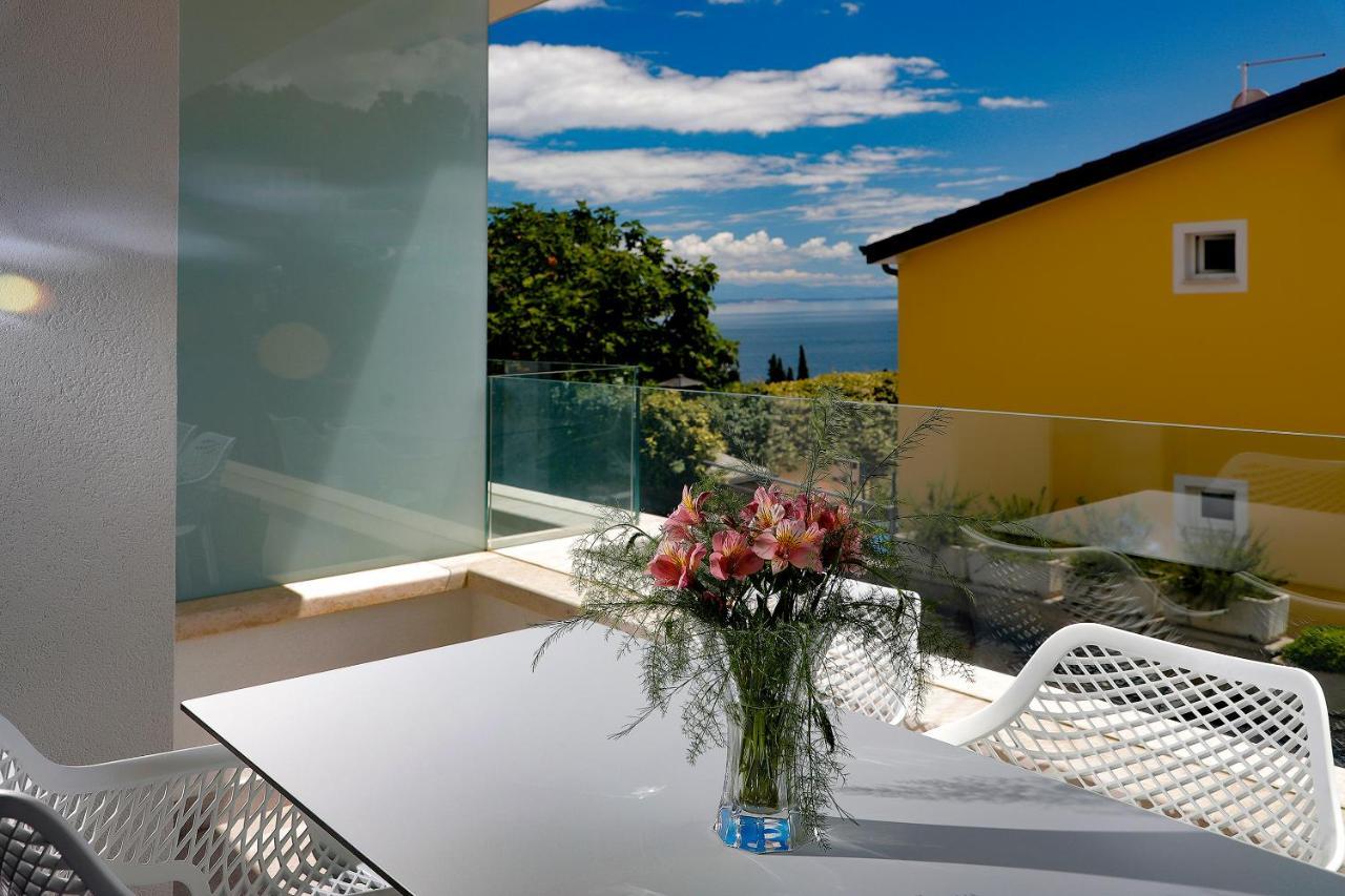 Modena Maris-Heated Pool-Grill-Relax-Jacuzzi Apartments Ičići المظهر الخارجي الصورة
